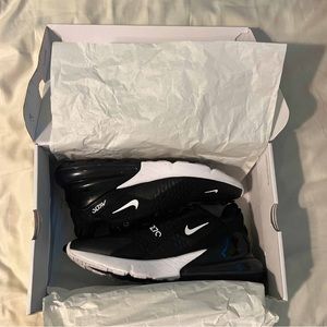 Women’s Nike Air Max 270 Black (Used)